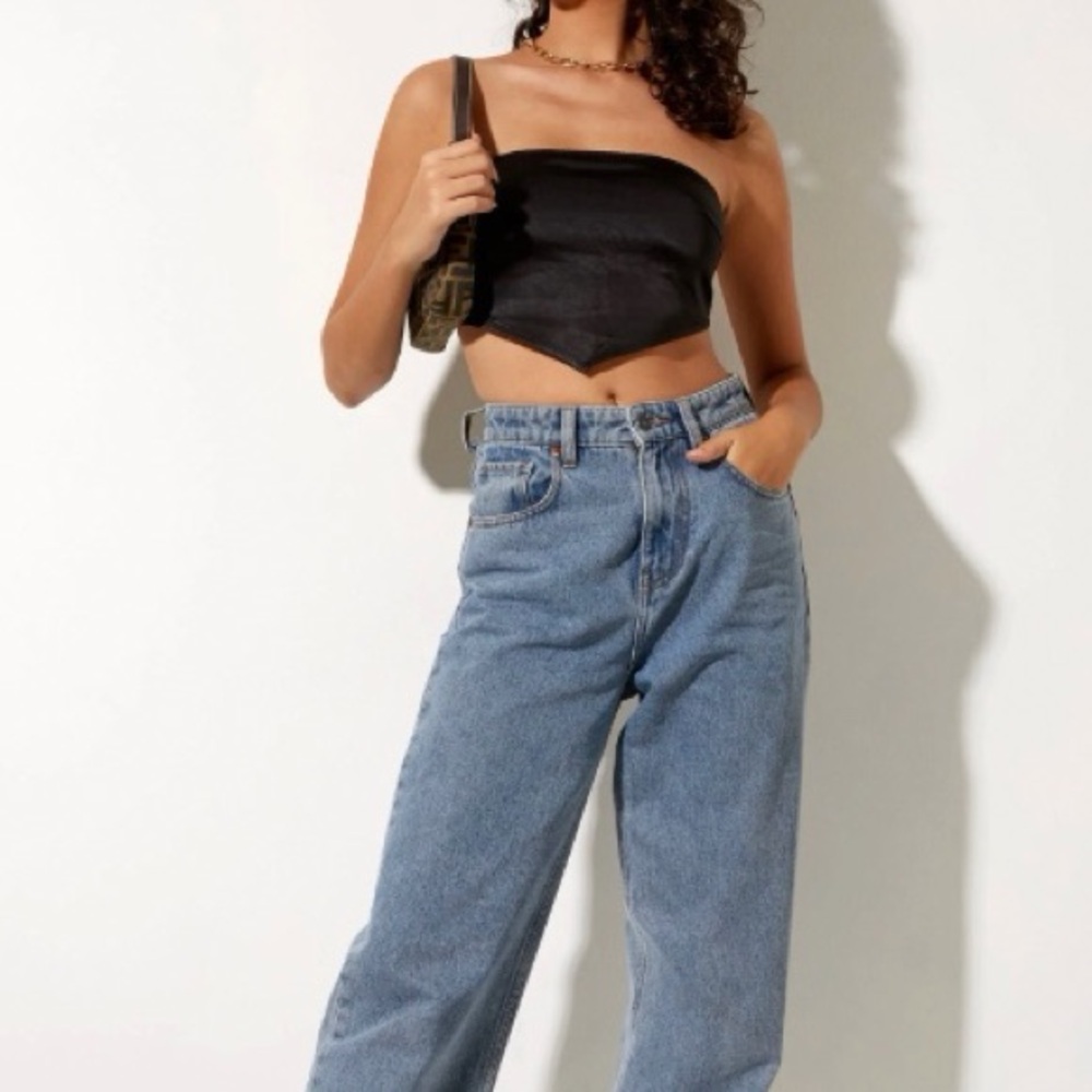 Black sash top